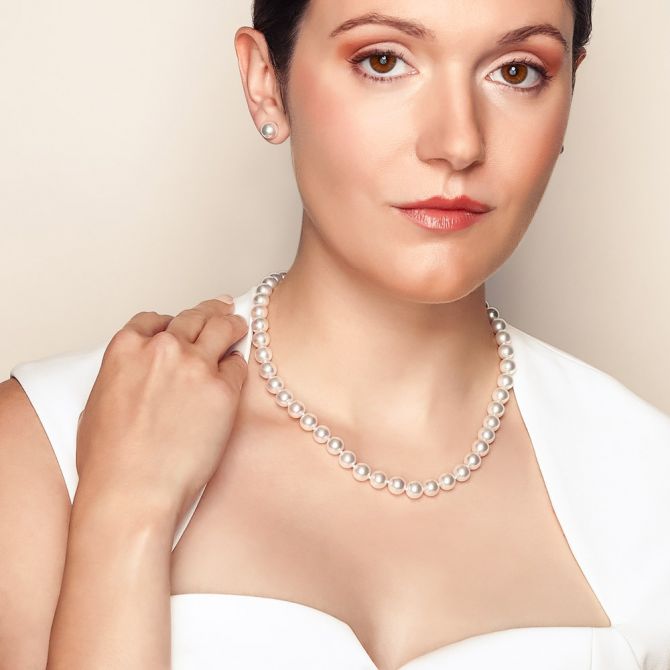 Pearl bridesmaid necklace and earring set