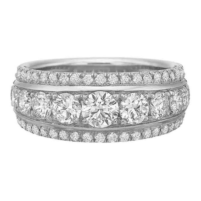 Diamond 3 Row Graduated Wedding Band in White Gold