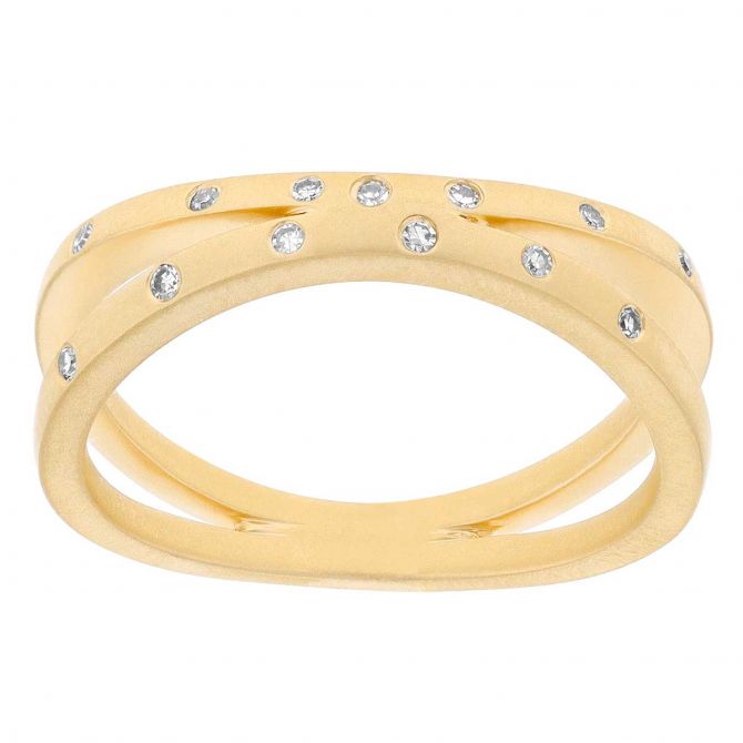 Flush Set Diamond Split Band Ring in Yellow Gold