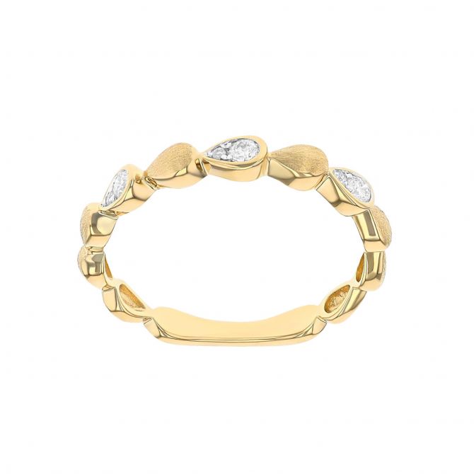 Diamond Teardrop Patterned Ring in Yellow Gold