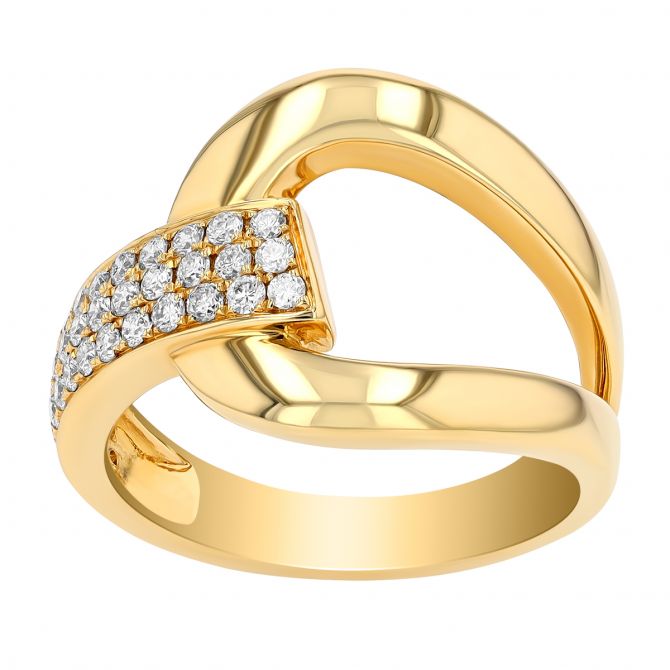 Diamond Pave Link Ring in Yellow Gold