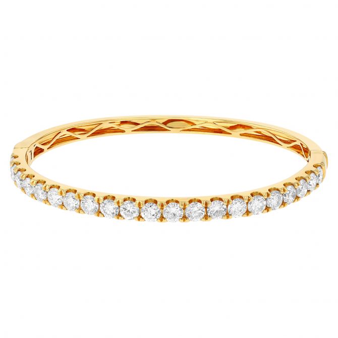 Diamond Single Row Hinged Bangle Bracelet in Yellow Gold