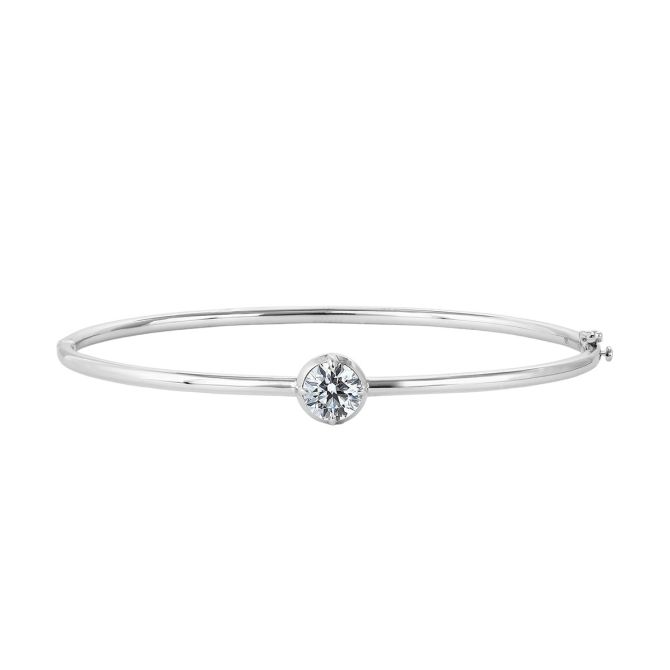 Clarity Diamond Signature Lab-Grown Round Diamond Hinged Bangle Bracelet in White Gold, 0.98 ct