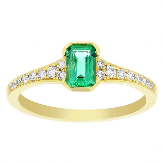 14K Yellow Gold Emerald Cut Emerald Ring with Diamond Tapered Shank