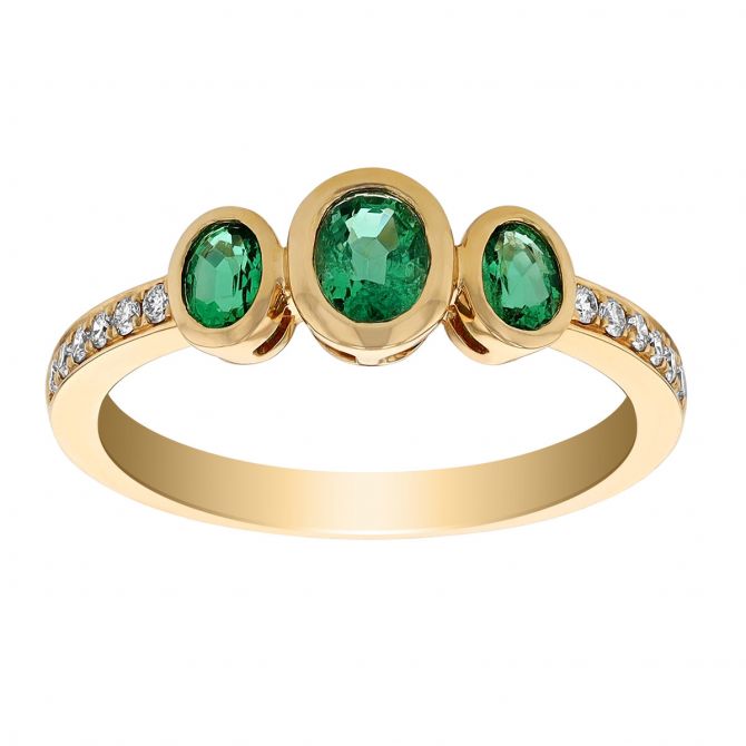 Oval Emerald 3 Stone Ring with Diamond Shank in Yellow Gold