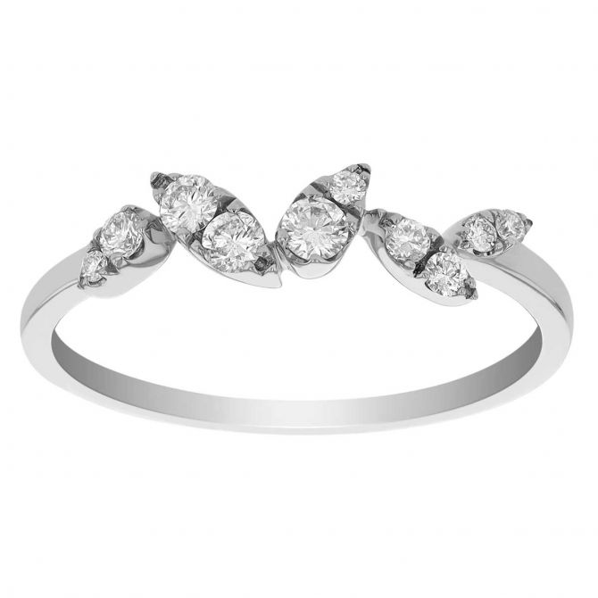 Diamond Leaf Patterned Ring in White Gold