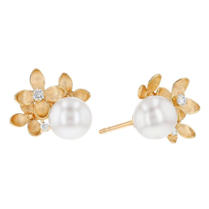 Freshwater White Cultured Pearl & Diamond Flower Stud Earrings in Yellow Gold