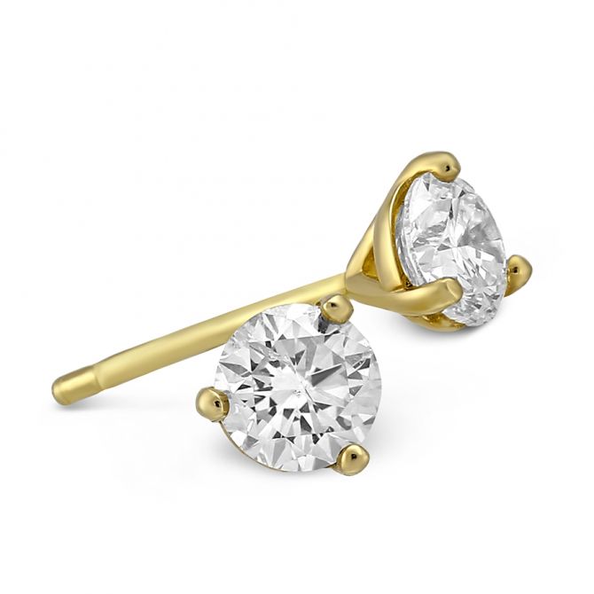 Round Diamond Stud Earrings in Yellow Gold, 0.90 cttw