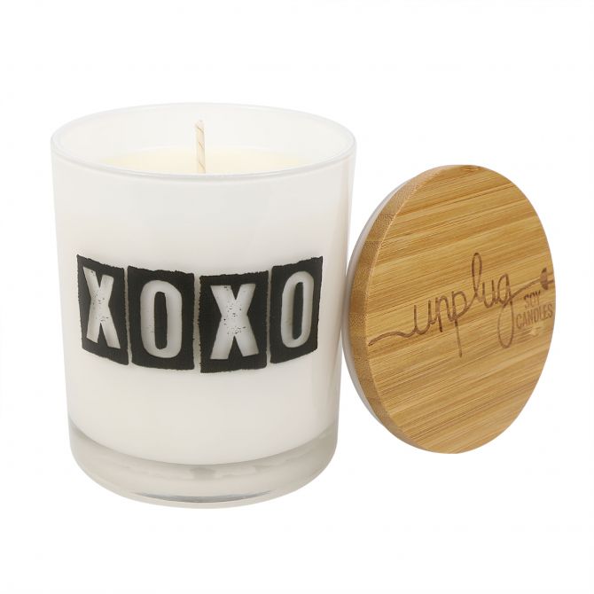 Unplug XOXO Soy Candle, White Tea