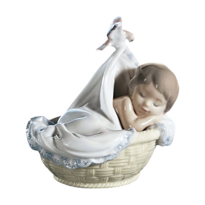 Lladro Tender Dreams Boy Figurine